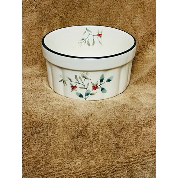 Pfaltzgraff Ceramic Dip Bowl & Speader Set - Winterberry Pattern (2010) - Picture 3 of 4